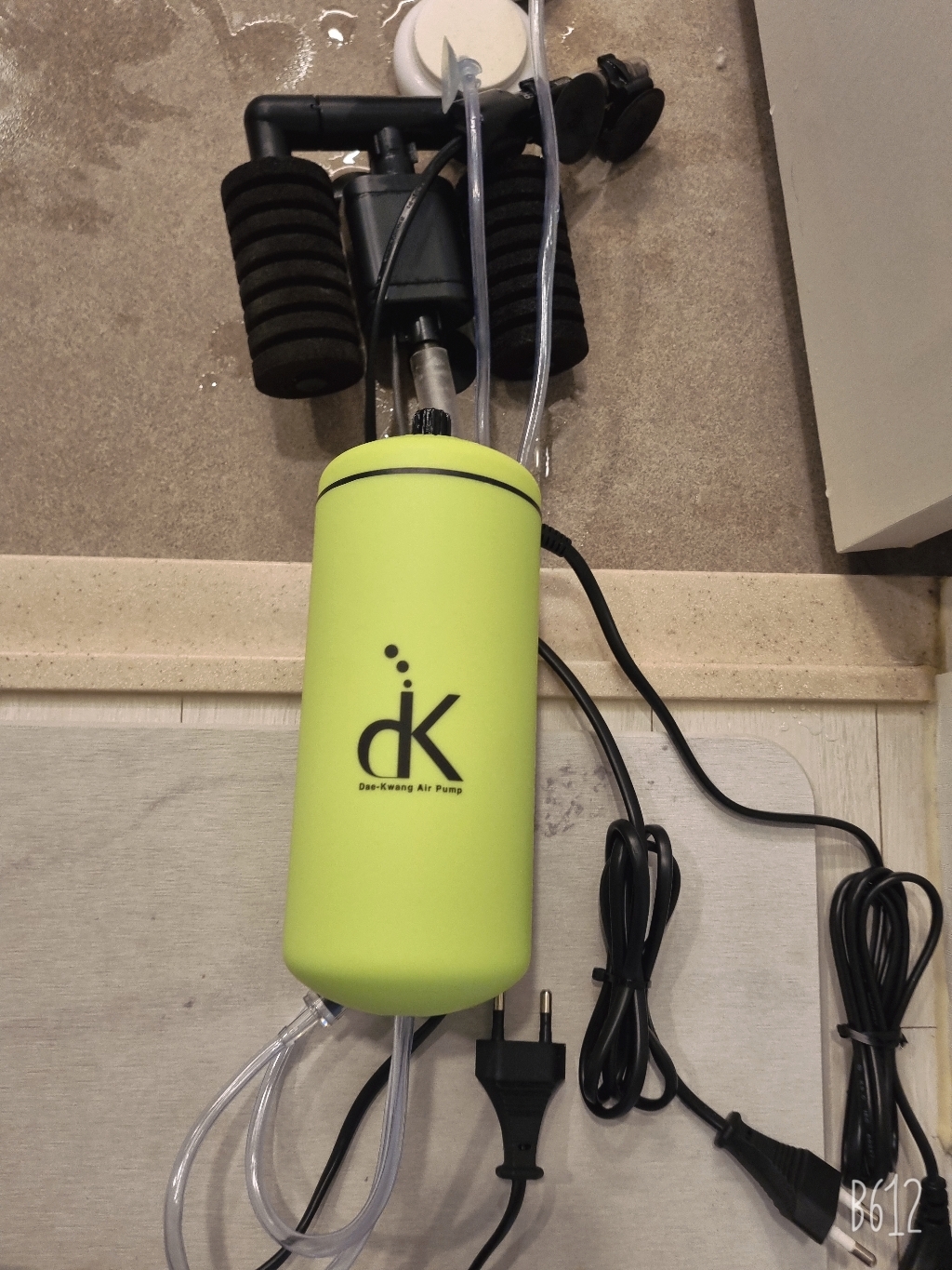 샘아쿠아 2구 무소음 산소기 dk-10000 스 역류방지기 Y자 콩돌