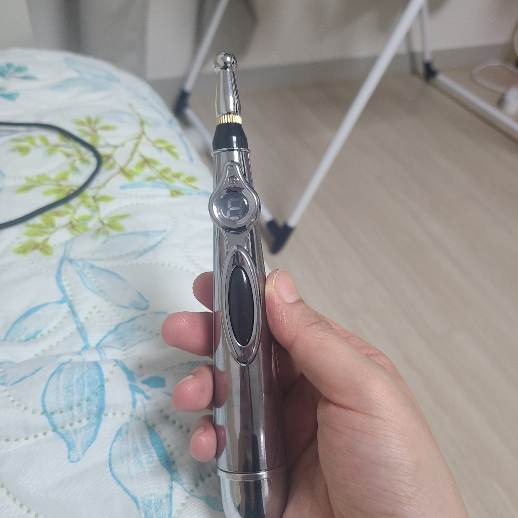 헬스투오 선물용 저주파펜 ES 마사지펜 지압펜 마사지기 안마기 운동기구 목 어깨 팔 손마사지기 혈자리 릴렉스펜 힐링펜
