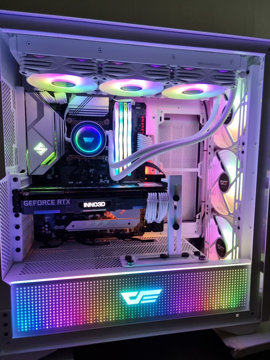 다크프래쉬 컴퓨터 케이스 미들타워 화이트 DX21 ESH
