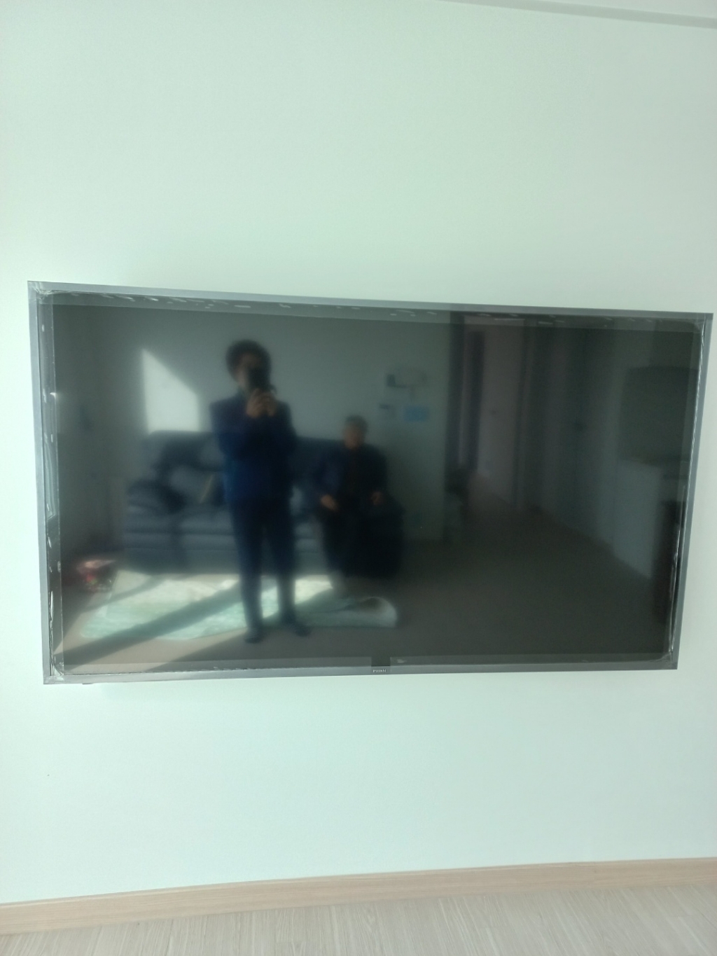 프리즘 4K UHD ED TV