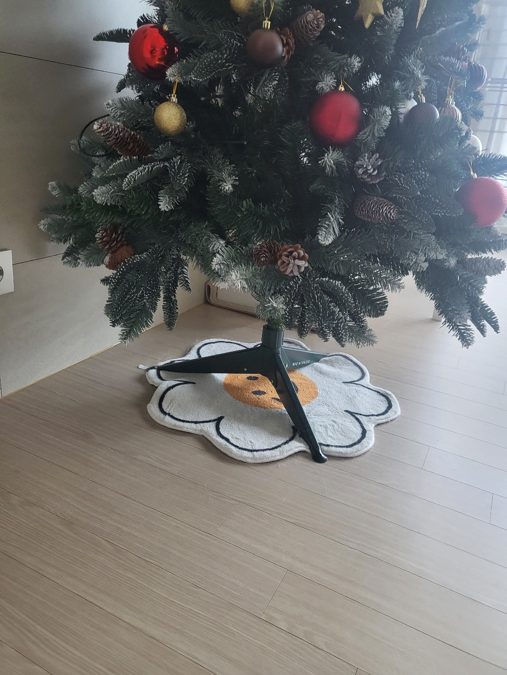에쉬울프 스마일 플라워 소프트 발매트