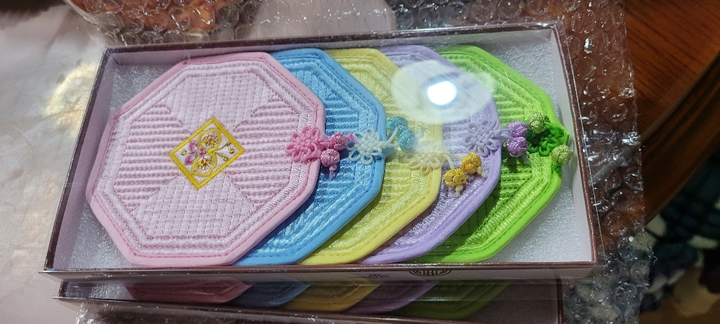 컵받침 외국인선물 한국 기념품 전통 선물 컵받침대 소품
