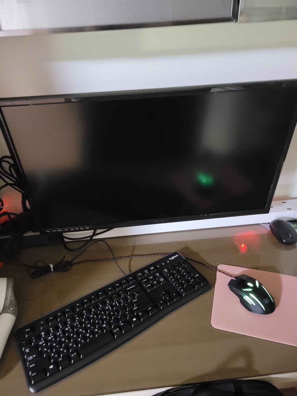 모지 디엘티 4K UHD 고화질 모니터 TV
