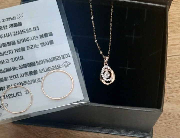 주리에떼 14K 18K 목걸이 스와로브스키 크리스탈 데일리 핑크골드 비앙카 여자 심플 우정 금목걸이 기념일 선물