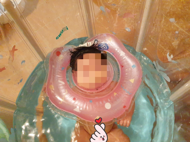 일루와 아기 수영장 신생아 튜브 어린이 베란다 유아 풀장
