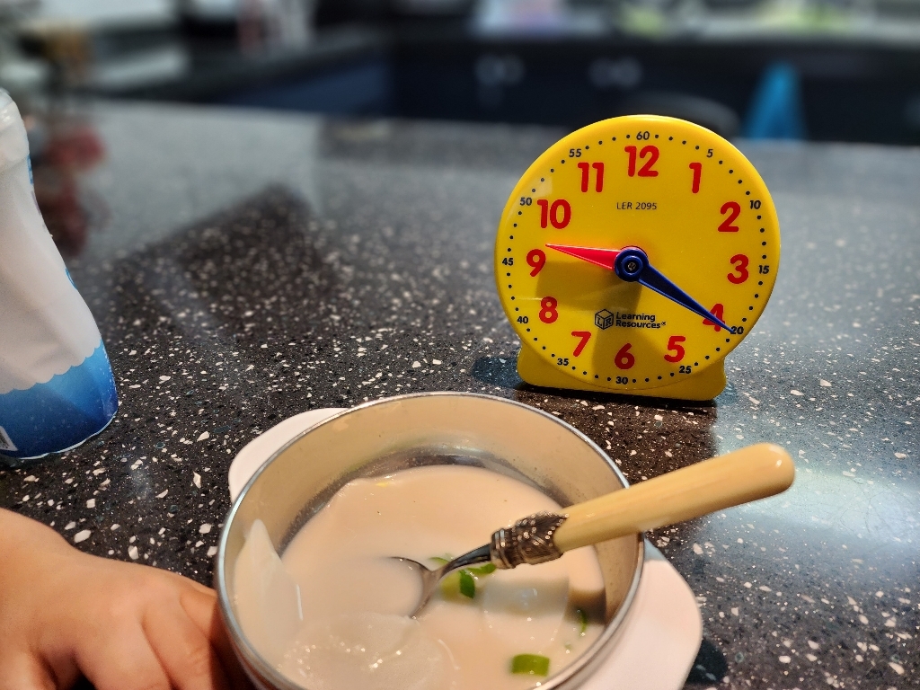 러닝리소스 학생용 시계 2095