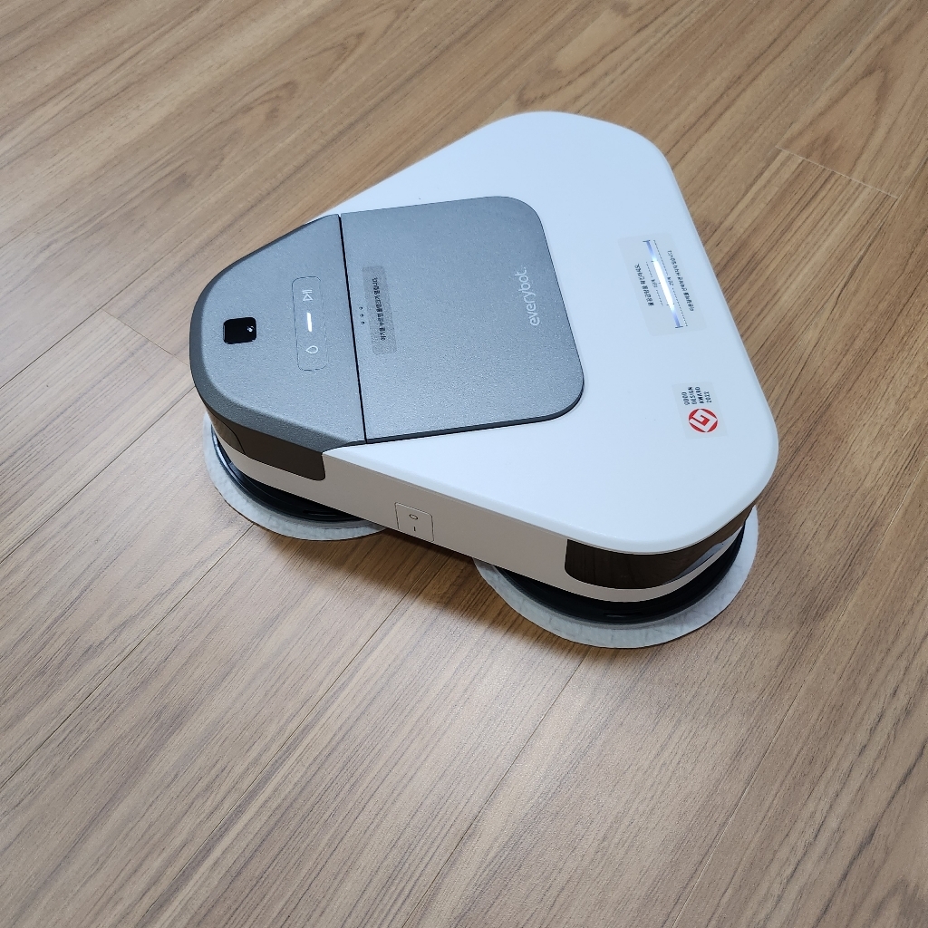 에브리봇 쓰리스핀 EVO 로봇청소기 TS400
