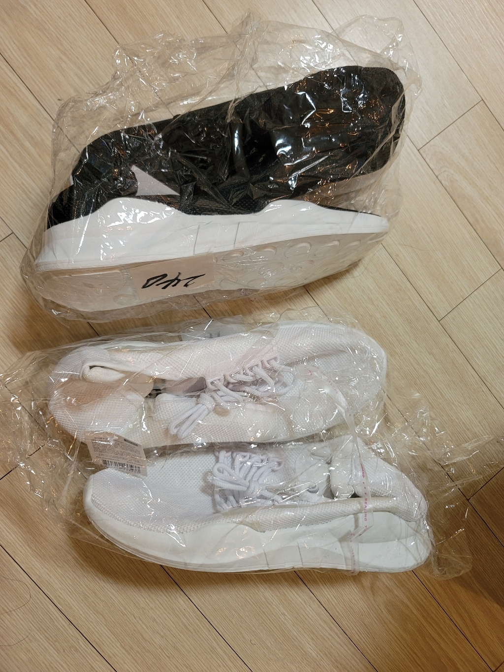 [익일출고] 강블리 B 여성 런닝화 블랙화이트