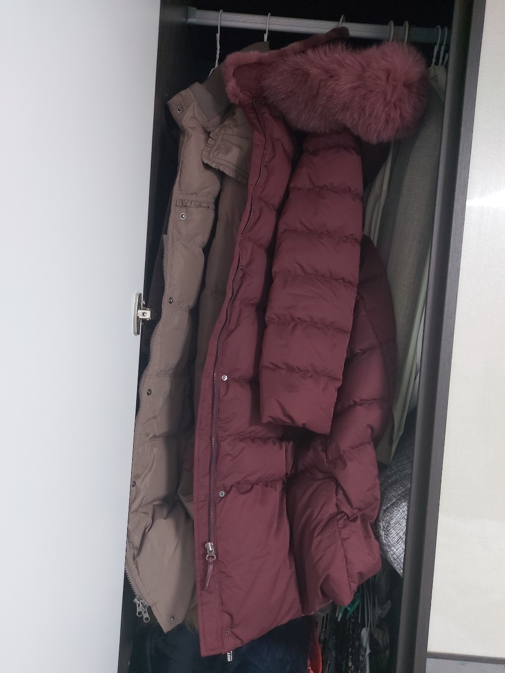 [크로커다일레이디] 렉스퍼슬림핏구스다운롱패딩점퍼_C0WDW108