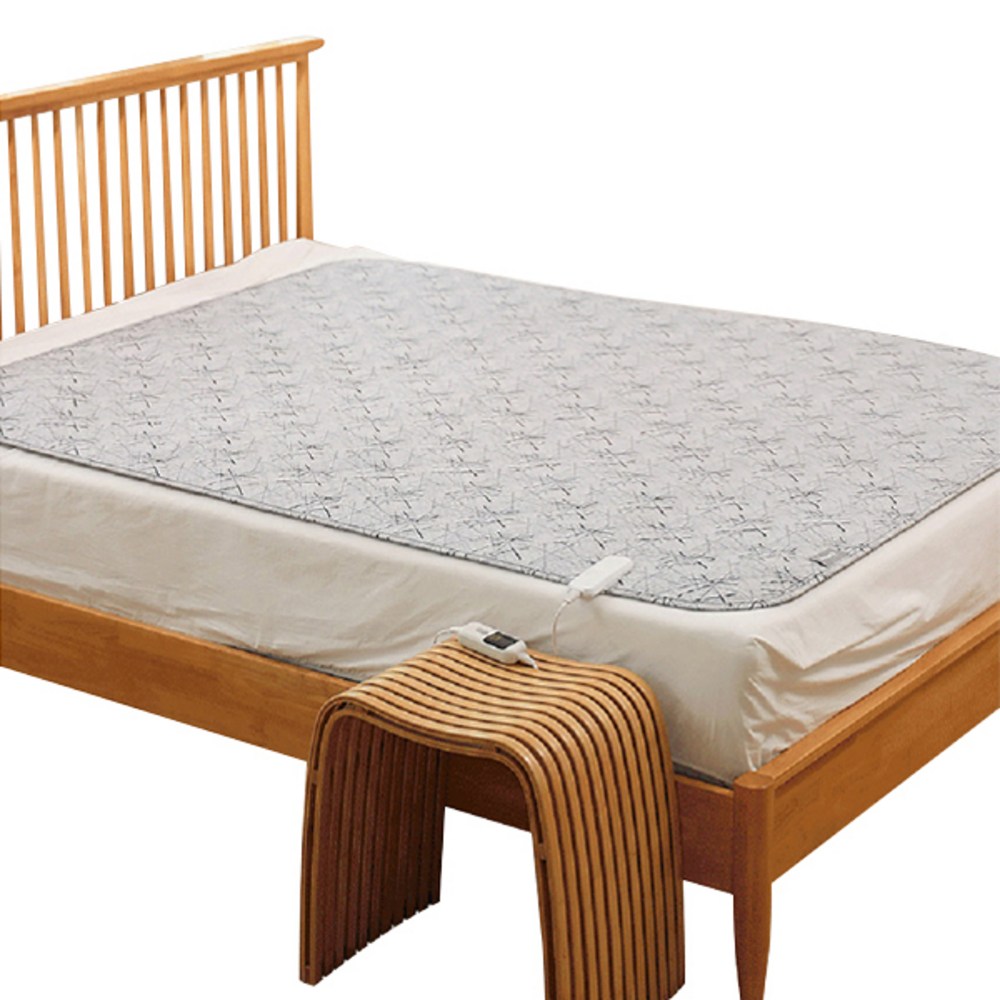 포근한 온기로 감싸는 밤, 일월 피치터치 카본 탄소 매트와 함께 따뜻한 겨울을 맞이하세요.