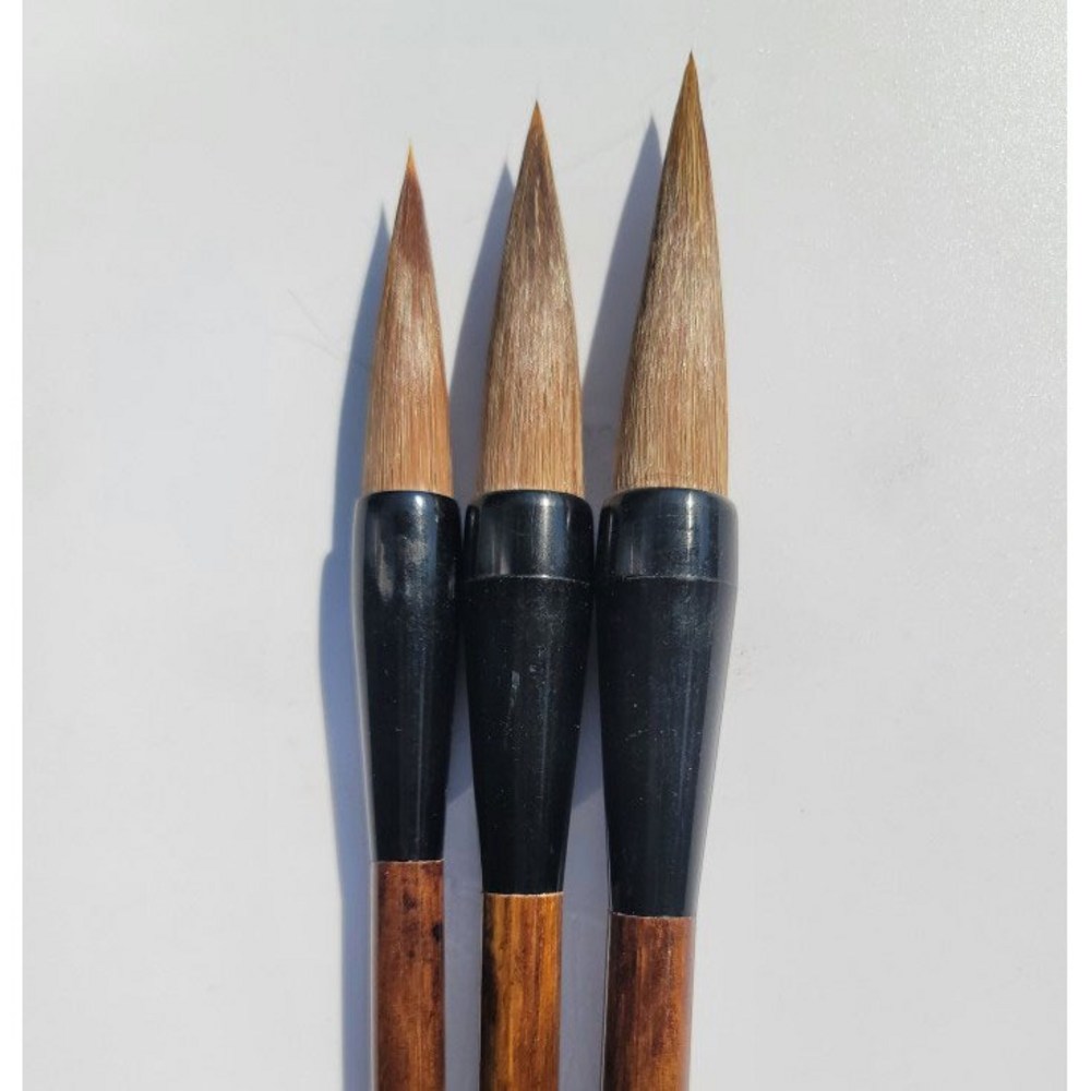 족제비모의 고급스러움과 정밀한 컨트롤로 예술적 걸작 창작