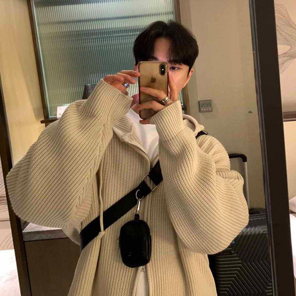 ANYOU 소프트 니트: 부드러움과 스타일을 모두 갖춘 남성 패션의 완성