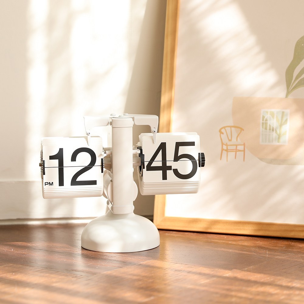 당신의 공간을 돋보이게 하는 매력적인 시계