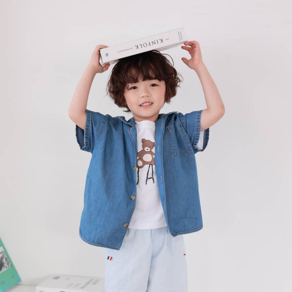 편안함과 스타일을 한번에! 우리 아이를 위한 완벽한 선택, 모두아동복 얇은 데님 셔츠