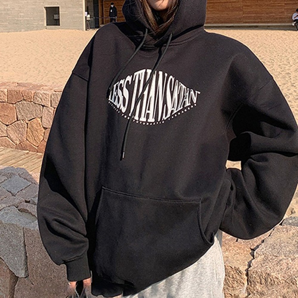 따뜻함과 스타일, 두 마리 토끼를 잡는 주디앤 기모 후드 티셔츠!