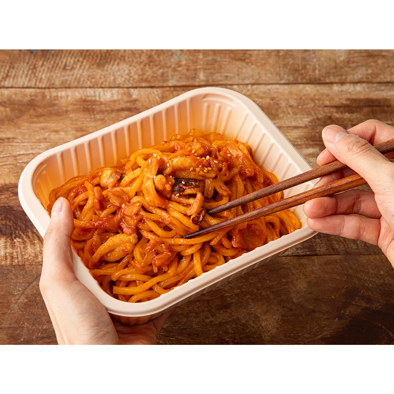 쫄깃한 면발과 화끈한 매콤함이 매력적인 면사랑 볶음짬뽕면