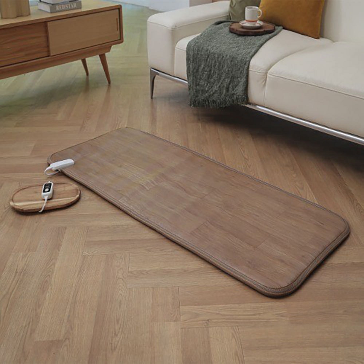 따뜻함과 스타일을 겸비한 겨울 필수템, 일월 카본 카페트 매트 IWC-KM31S