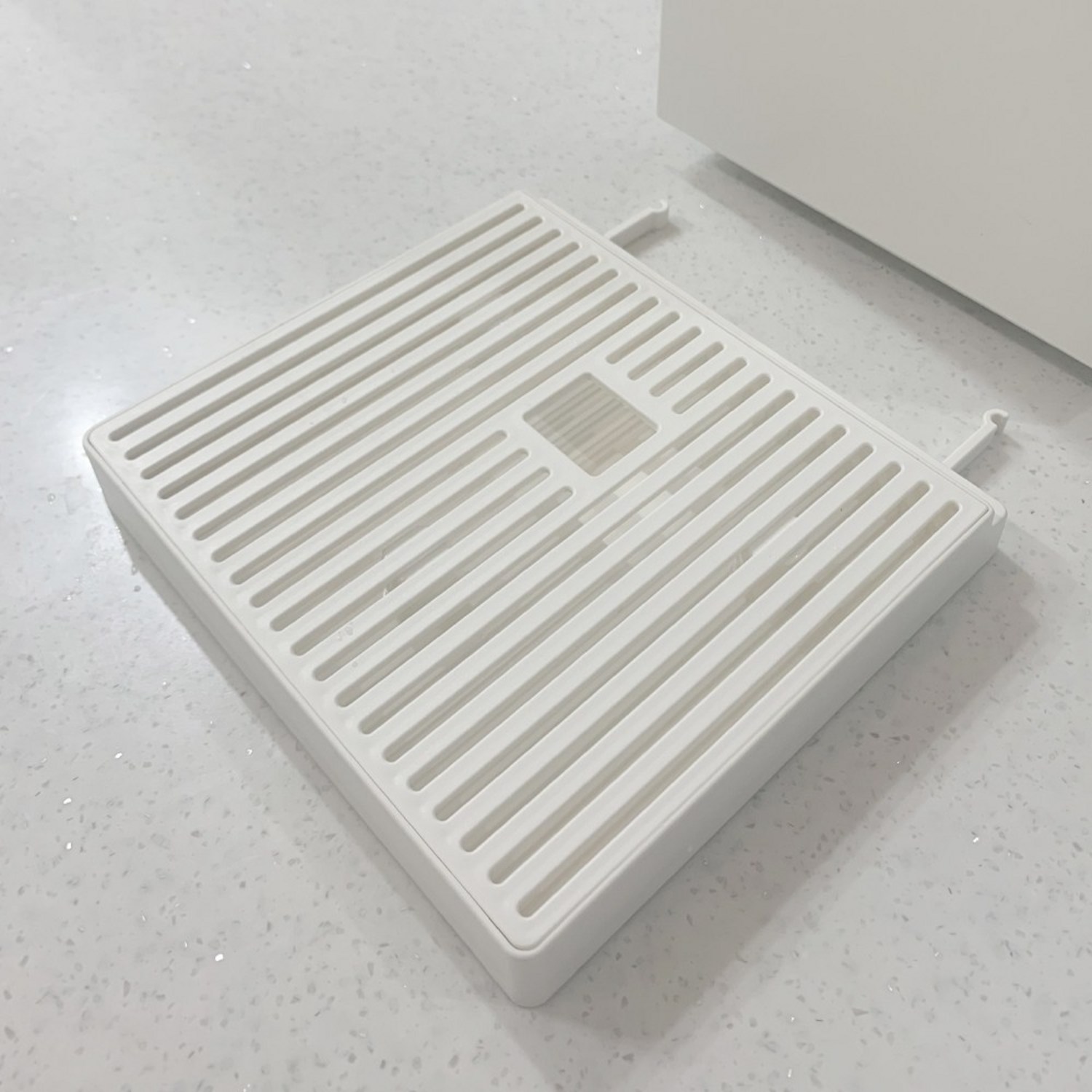 오브제컬렉션 정수기에 완벽하게 어울리는 컵받침 트레이로 주방을 더욱 아름답고 편리하게!