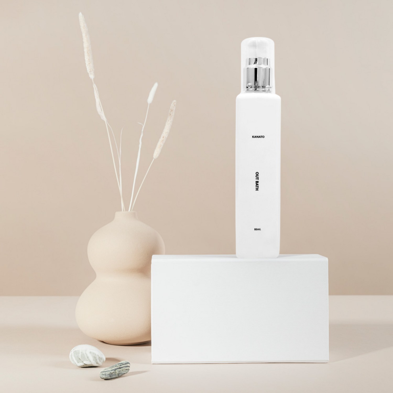 카나토 아웃바스 헤어 오일: 자연과 기술이 만나는 순간 미용실에센스