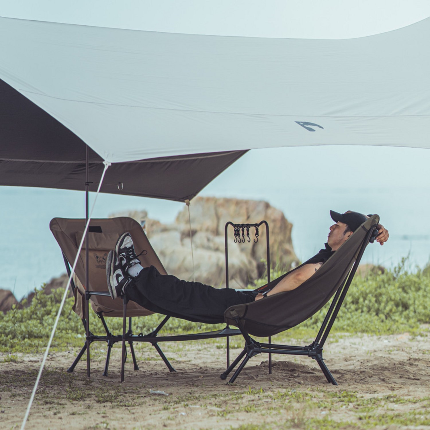 캠핑의 품격을 높이는 혁신적인 릴렉스 경량 체어