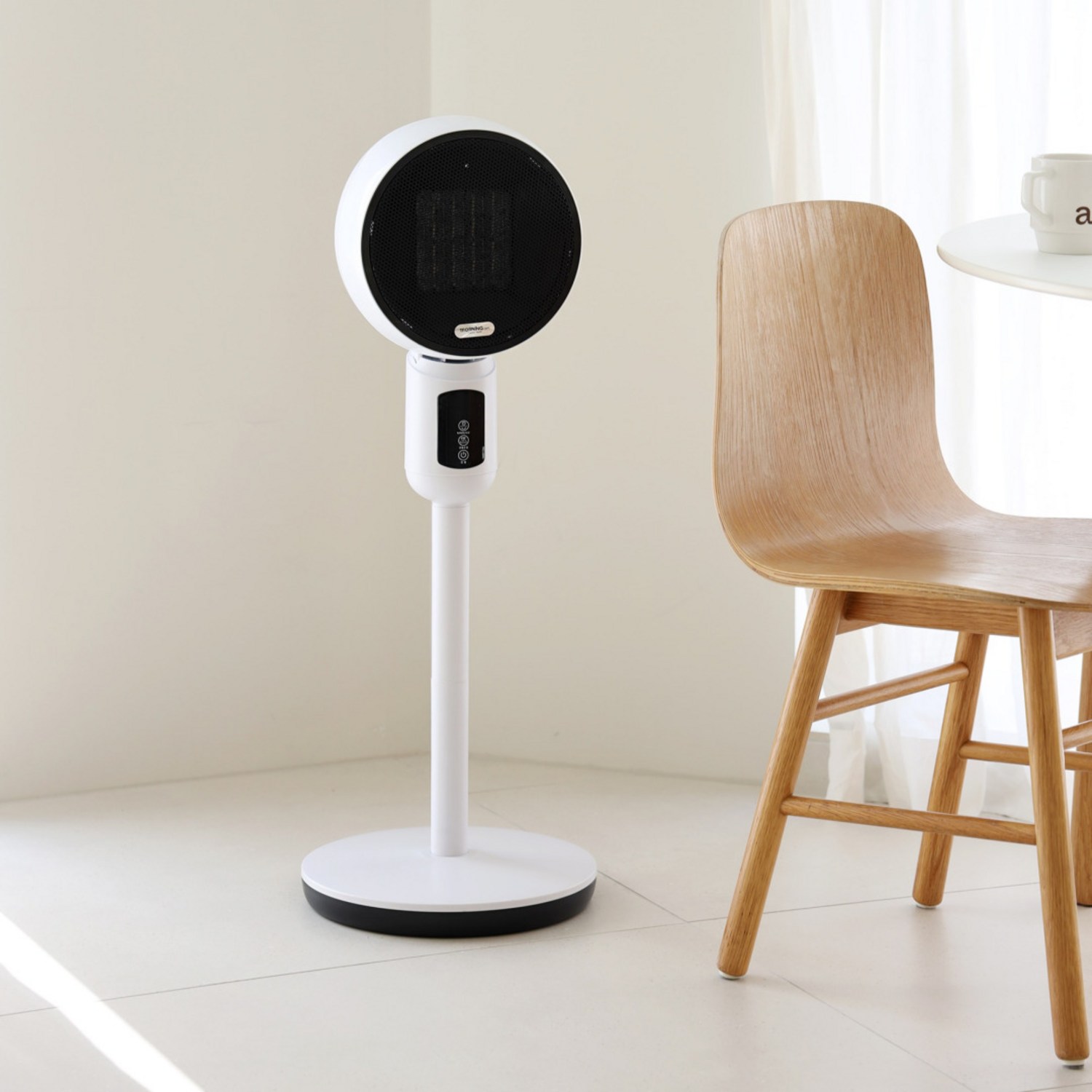 겨울철 따뜻함과 편안함을 위한 퍼닝 4세대 저소음 PTC 히터 온풍기