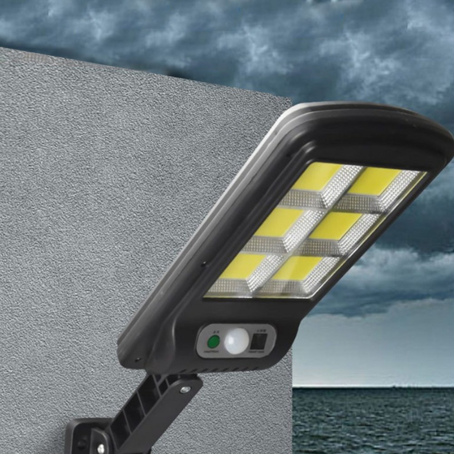 전기료 걱정 없는 친환경 태양광 센서등