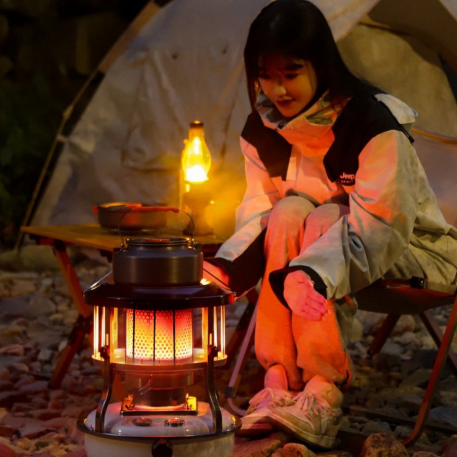 따뜻함과 감성을 더하는 Bornoon 캠핑 석유 난로로 잊지 못할 캠핑 추억을 만드세요!