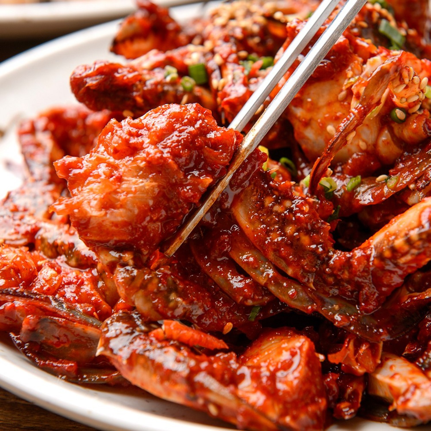 입맛 돋우는 밥도둑, 연평도 프리미엄 양념꽃게장! 지금 바로 29% 할인 혜택으로 만나보세요!