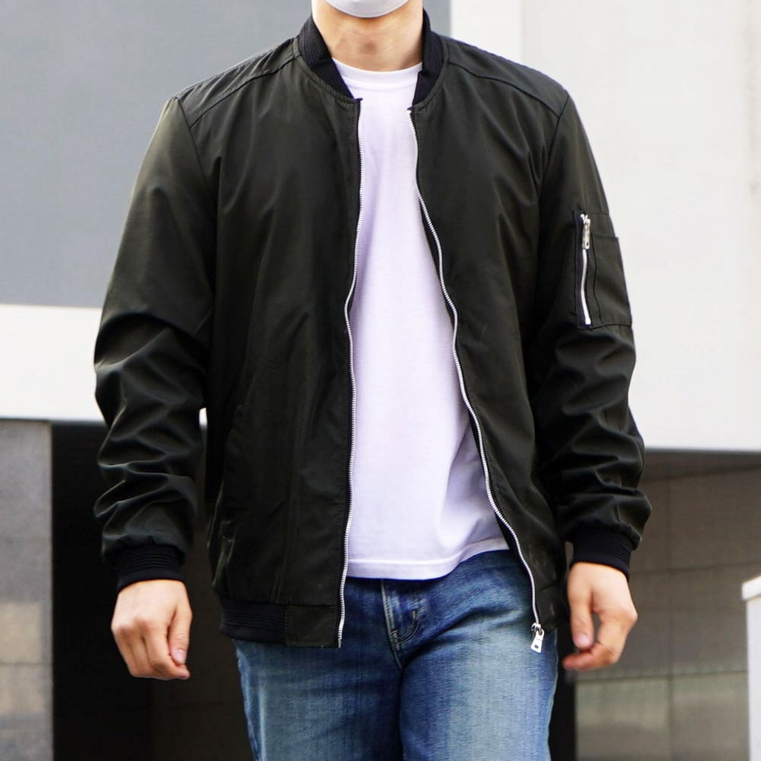 합리적인 가격으로 완성하는 봄, 가을 스타일: 미드디엔 항공 점퍼