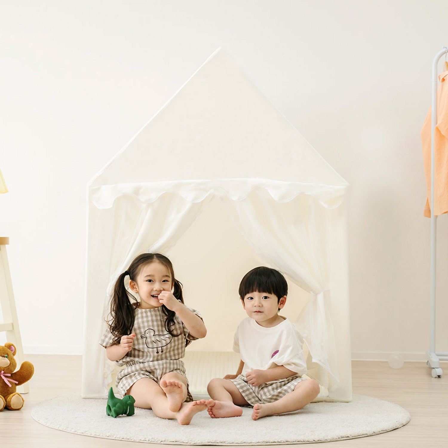 안전하고 재미있는 아기의 놀이 공간: 일루와 아기 항균 텐트