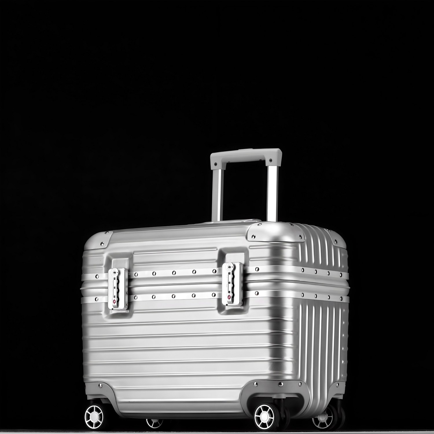 마츠리센 승무원캐리어: 품질과 스타일이 만나는 완벽한 여행 동반자