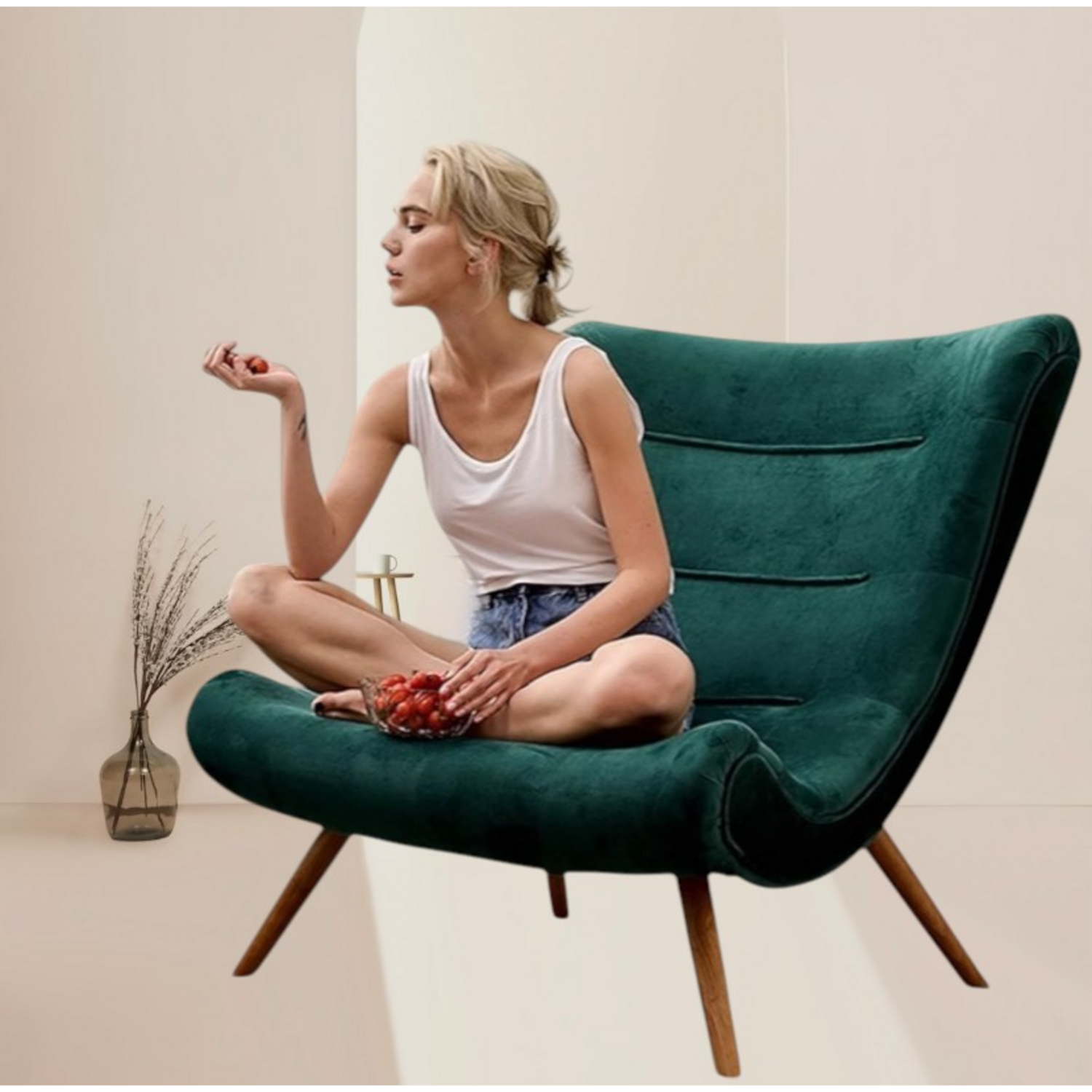 블리스토 윙체어, 당신의 공간에 깃털처럼 가벼운 휴식을 더하세요!