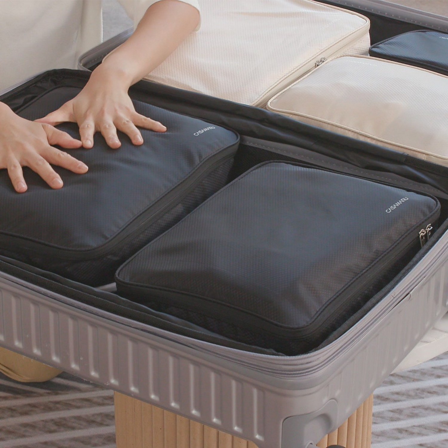 여행의 본질로 돌아가라: 까사마루 부피싹 여행용 압축파우치 세트