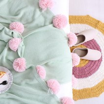 저스틴앤클로이 폼폼 컬러볼 니트 블랭킷