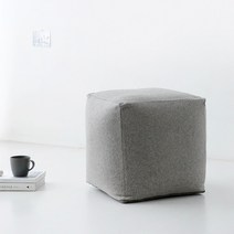 마켓비 SEBOTI 푸프 울 45 스툴, 라이트그레이