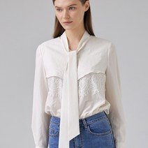 KL 레이스 블럭 리본 타이 블라우스