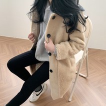 잘빠진 여성용 양털 덤블 무스탕 코트