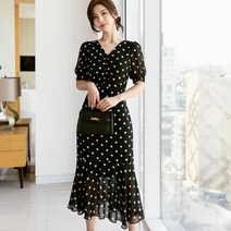 시크라인 양브이넥 글램 셔링 도트 러플 원피스