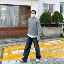 모룸 남자 부드러운 라운드 오버핏 모헤어니트 M1862