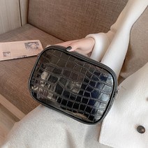 여성 화장품보관 가죽패턴 삼각형 파우치 들고다니는 유행 여학생