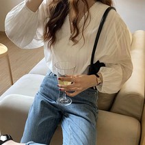 치코엘라- 관심사 데일리 콩단추 블라우스