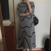 디애이치 로브 웨이브 니트 원피스