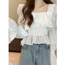 므나드 스퀘어 넥 프릴 블라우스