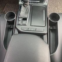 자동차용 BMW 760i ROUND 사이드포켓시트틈새고정형 컵홀더 수납, 1개, 블랙조수석