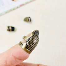 NEW) 투구형 쇠골무 S M