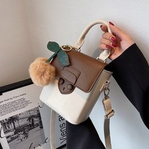 앵두 백참 키링 포인트 미니 크로스백 휴대폰가방 미니백 휴대용품 가방 2color
