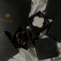 라훈 네잎클로버 차량용방향제 송풍구 클립형, 블랙, 선물용 쇼핑백, 블랙체리