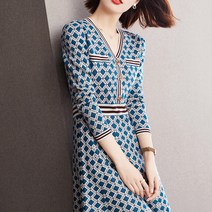 넷투넷코리아 여성 V넥 패턴 니트 미니원피스 긴팔 A라인 하객룩