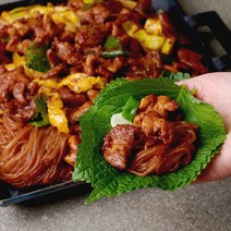 쿡솜씨 왕십리 야채 곱창 밀키트 손질 돼지곱창 300g 당면포함 홈술 안주 630g 캠핑 데이트 홈파티, 1개