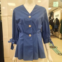 블루페페 부평점 라인감 있게 볼륨감 잇는 소매핏 5부 블라우스